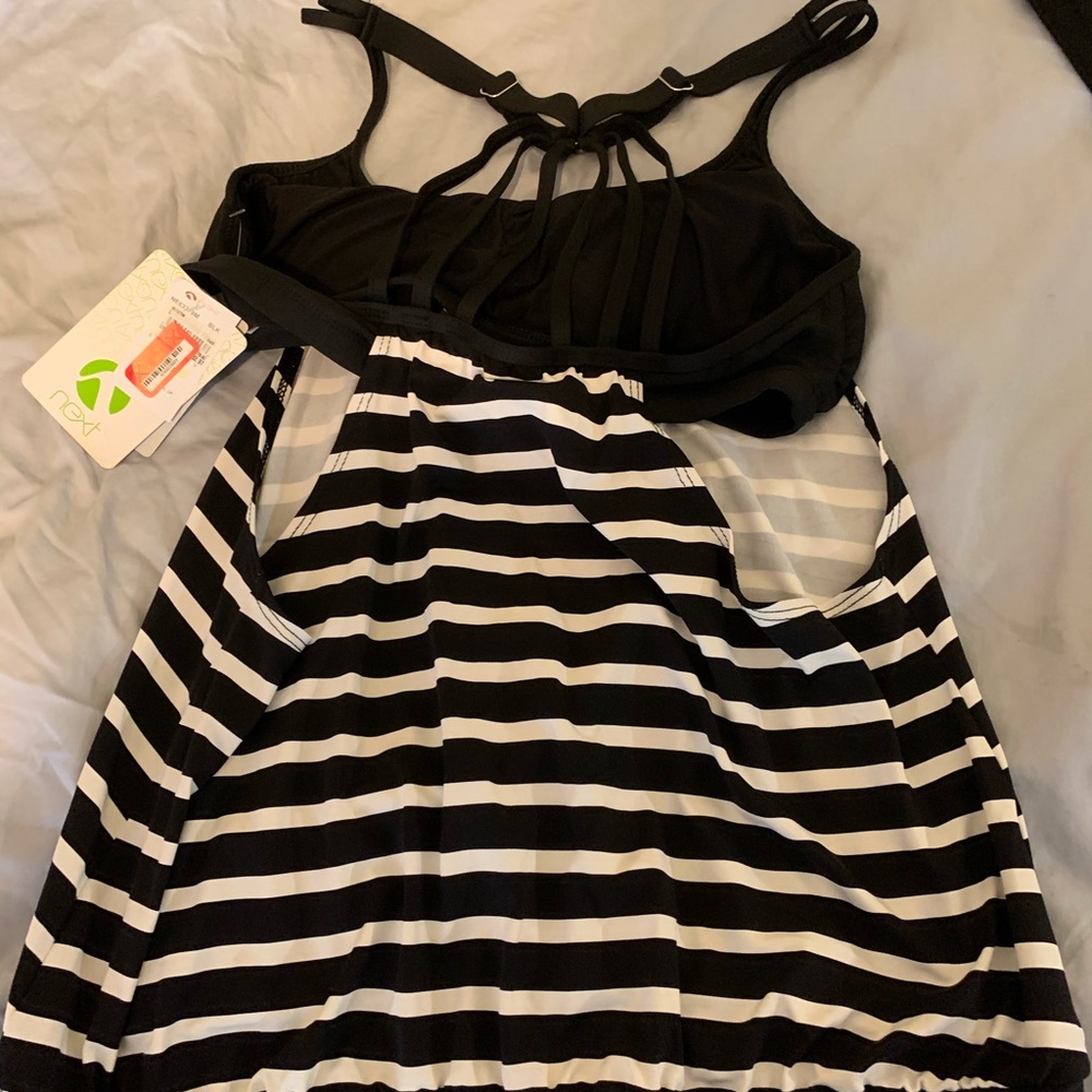 Next brand workout top, NWT, built in shelf bra